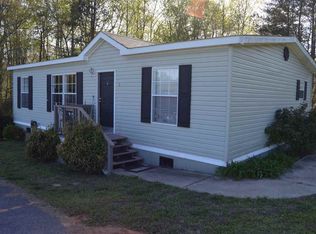 820 W Fleming Farm Dr, Inman, SC 29349