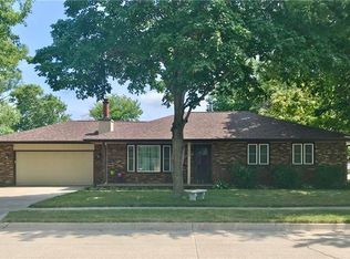 117 S 14th Ave, Winterset, IA 50273