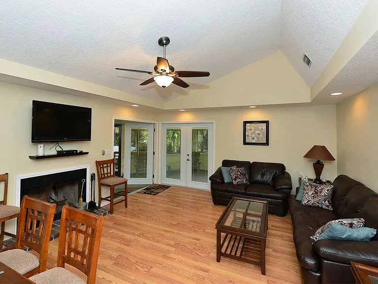 8270 Ibis St #A — Photo 10