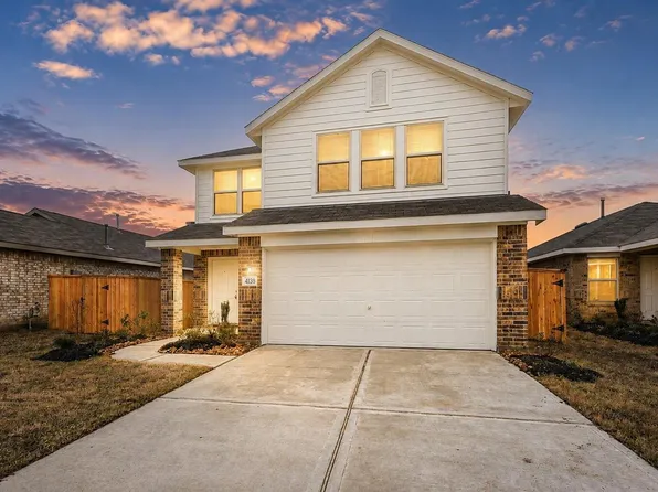 9123 Estes Lakes Dr, Baytown, TX 77521