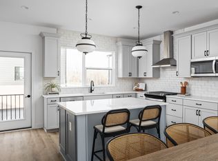 9901 Greenvine Dr, Indianapolis, IN 46290