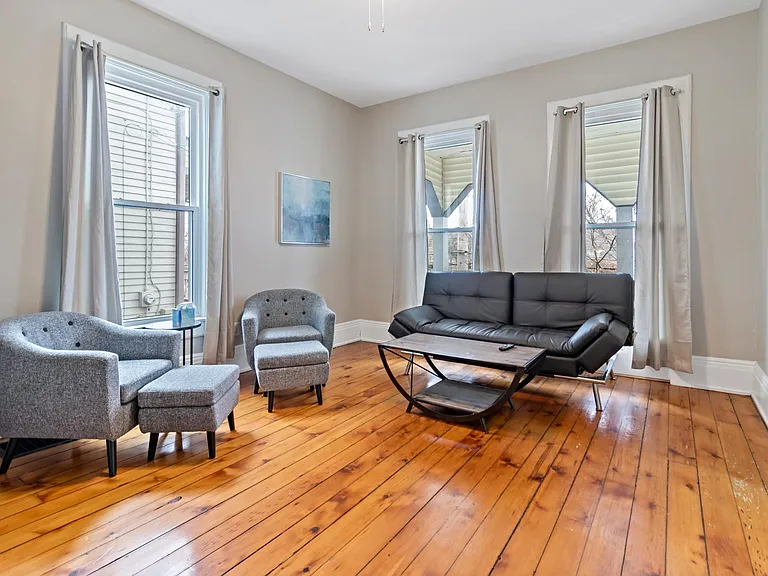 3416 Walworth Ave — Photo 10