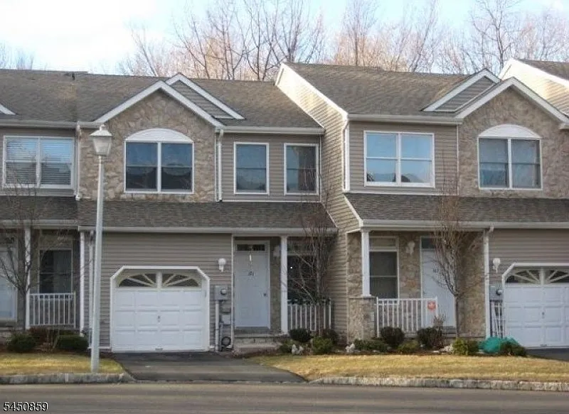 3 bed, 2.5 bath, $3,750 — Photo 2