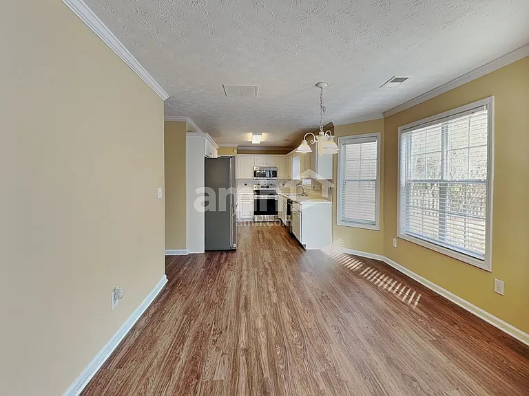 2041 Vintage Oaks Dr — Photo 4