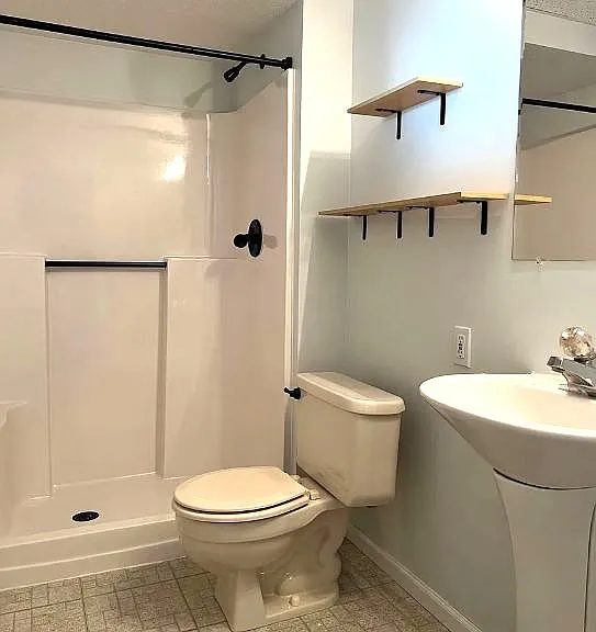 821 W Rosewood Dr — Photo 13