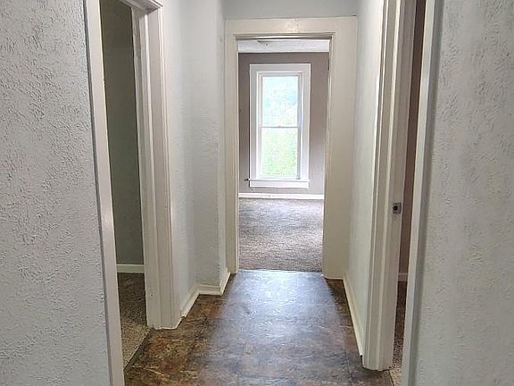 4th image of 520 Virginia St