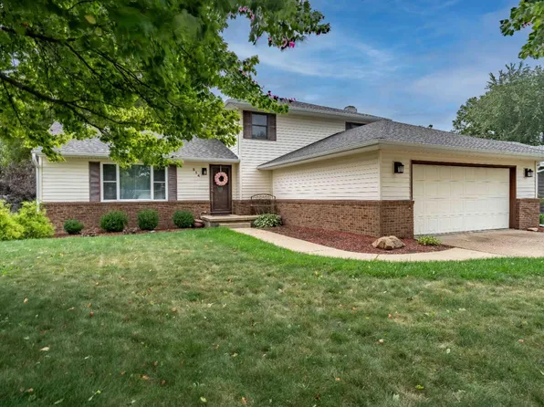 314 Linden Way Dr, Sandusky, OH 44870