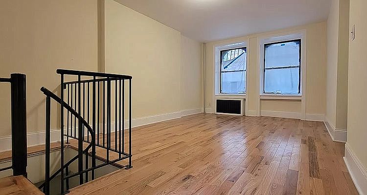 1st image of 272 W 77th St #B1