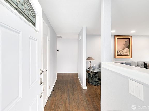 4th image of 917 118th Street S