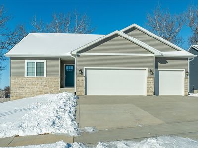 1313 Rolling Hills Dr, Norwalk, IA, 50211