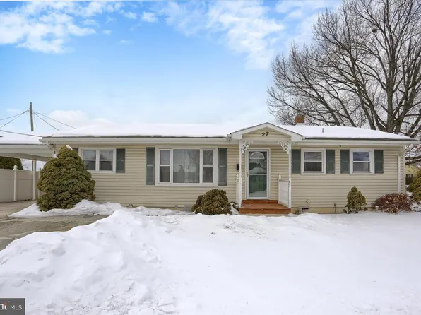 27 Nissley Dr, Middletown, PA 17057