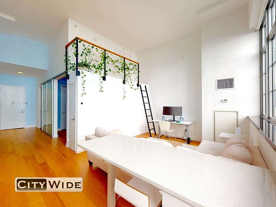 1st image of 27-28 Thomson Ave #423