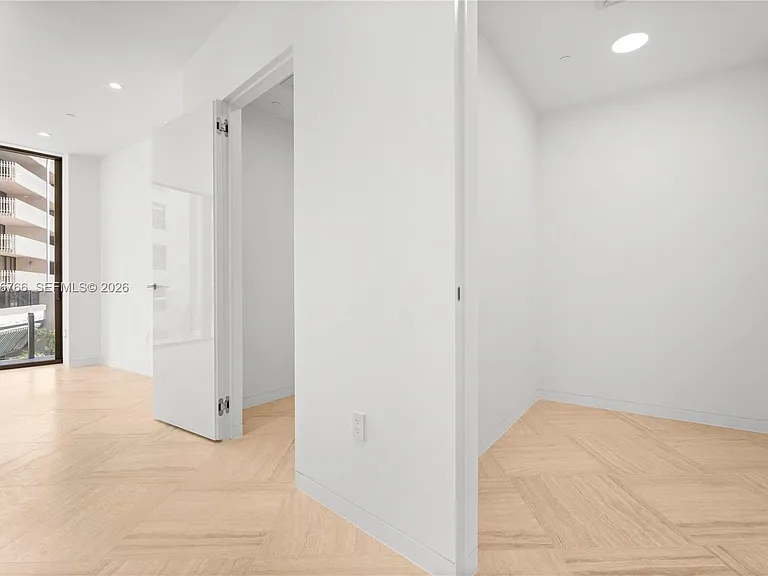 5 Grove Isle #S303 — Photo 24