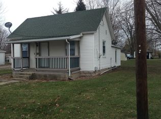 413 S Plum St, Moweaqua, IL 62550