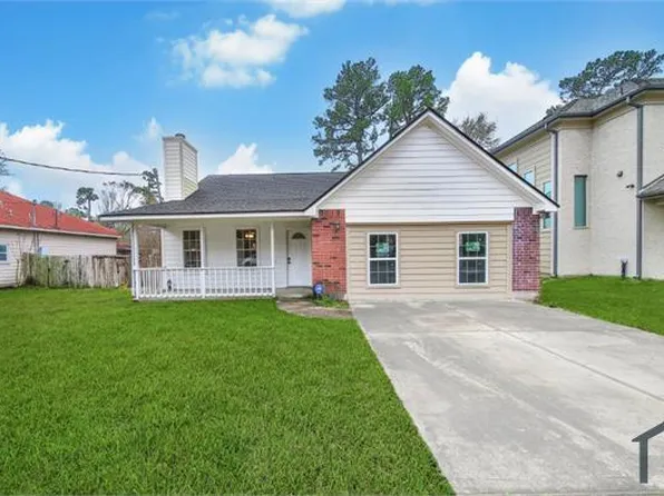 519 Tallow Dr, Conroe, TX 77385