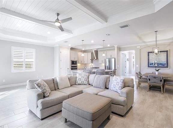 4th image of 15236 Blue Bay Cir