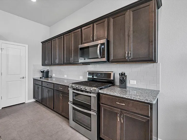 125 Harborside Dr #102 — Photo 5