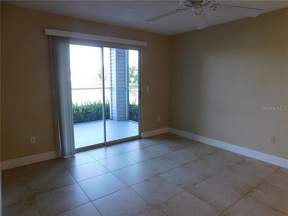 3rd image of 2501 Grassy Point Dr Unit 105