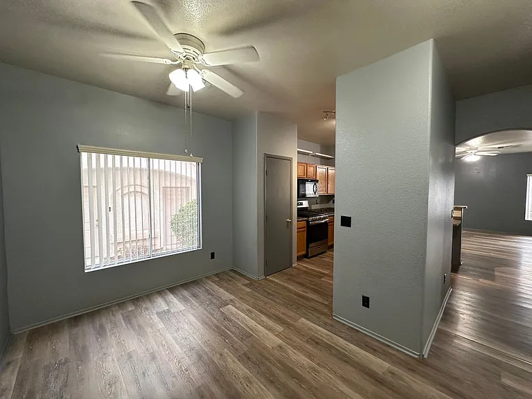 2562 Land Rush Dr — Photo 18