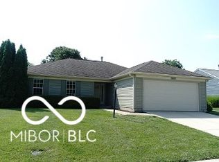 12471 Farley Dr, Fishers, IN 46038