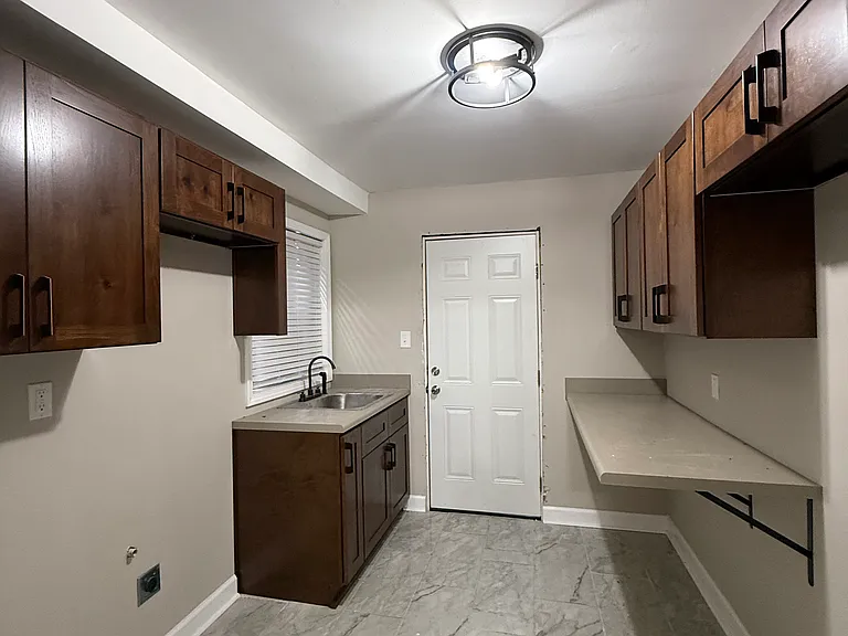 1419 Silver St #2 — Photo 14