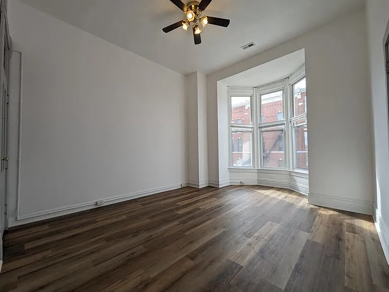 108 N 1st St — Photo 5