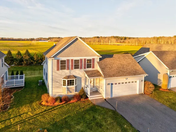 37 Jamesway Drive, Litchfield, NH 03052