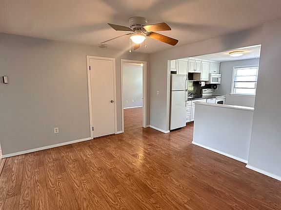 5th image of 53 Hiltbrand Rd APT 3-10