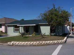 3553 Estrada St, Sarasota, FL 34239