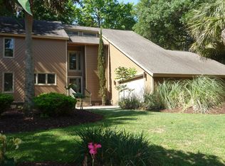 12 Arabian Dr, Charleston, SC 29407