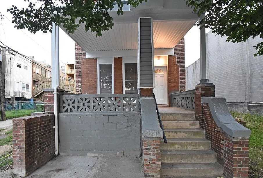 2402 Lakeview Ave #3