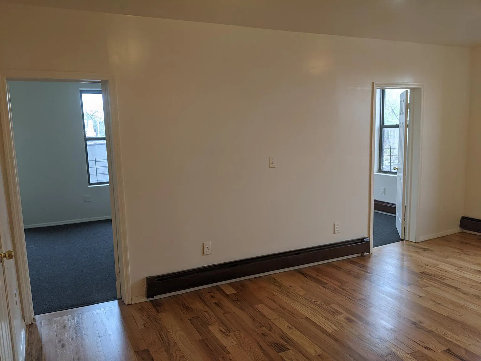3 bed, 1.5 bath, 900 sqft, $3,595 — Photo 3