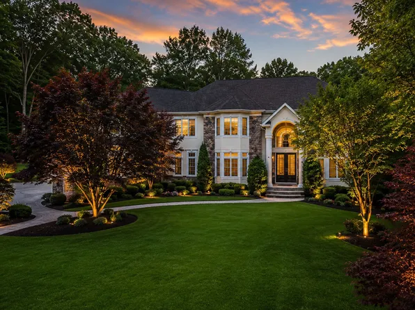 209 Forest Woods Dr, Mullica Hill, NJ 08062