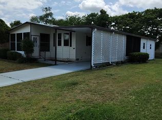 718 Roseapple Ave, Lady Lake, FL 32159