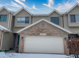 16636 Winding Creek Rd, Plainfield, IL 60586