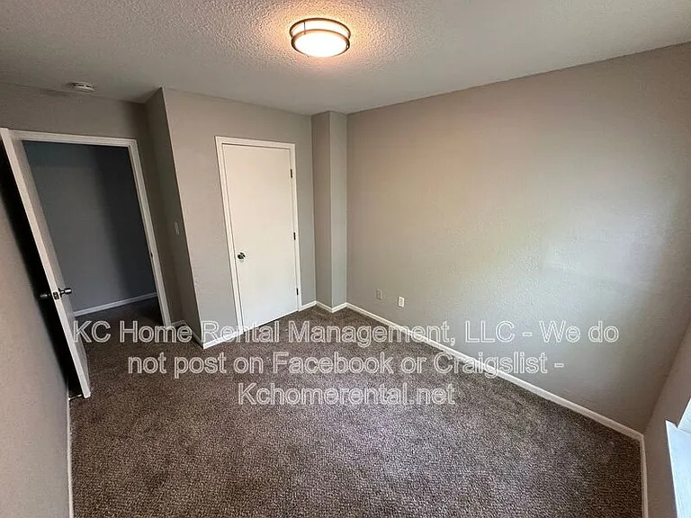 503 SW 4th St — Photo 22