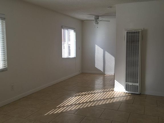 2nd image of 5035 Saratoga Ave #5