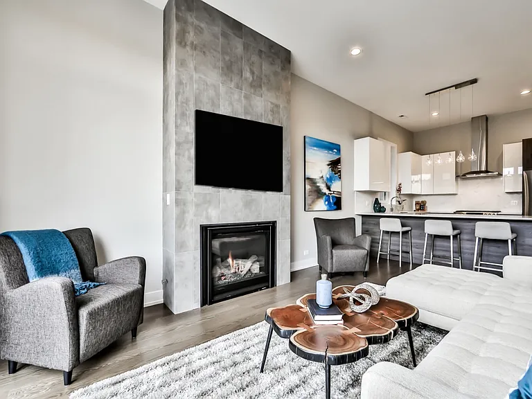 815 N Paulina St #2S — Photo 4