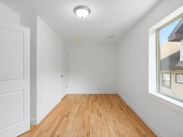 1372 Forest Hill Road image 16 of 28