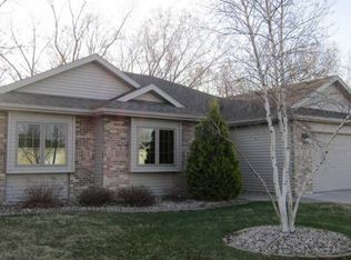 221 Diamond Creek Rd, Mankato, MN 56001