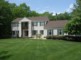 114 W Springtown Rd, Long Valley, NJ 07853