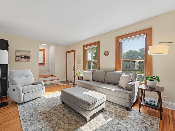 5th image of 5744 26th Ave S