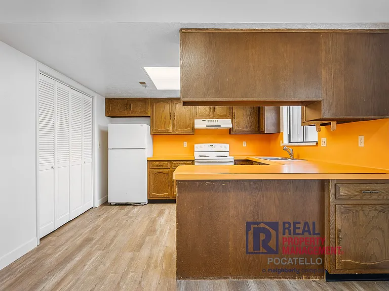 1117 Booth Dr — Photo 4