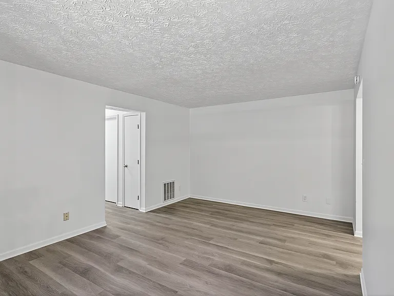 3175 Roesch Blvd #20 — Photo 5