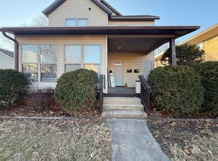 313 S Prairie St #1, Champaign, IL 61820