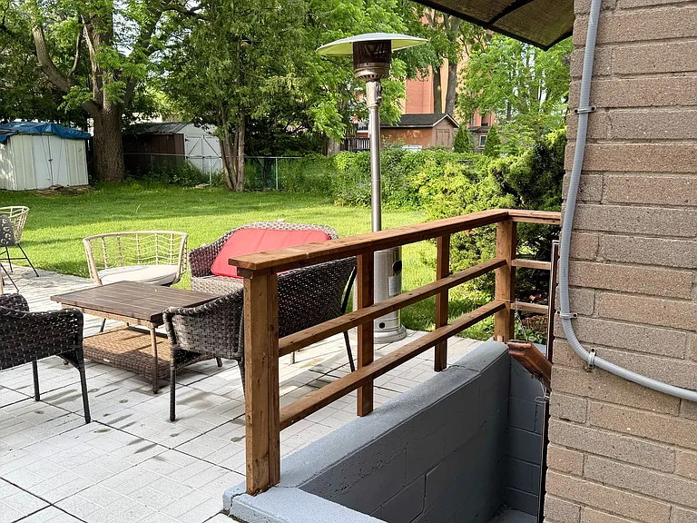 70 Bedford Park Ave #2 — Photo 3