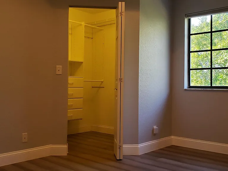 3831 Pond Apple Dr — Photo 15
