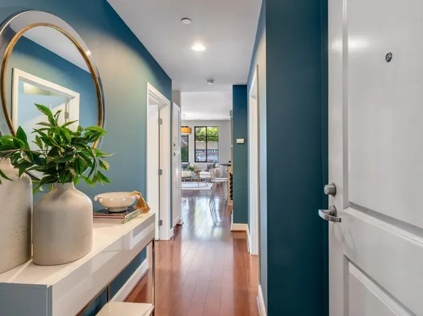 800 High St APT 111, Palo Alto, CA 94301