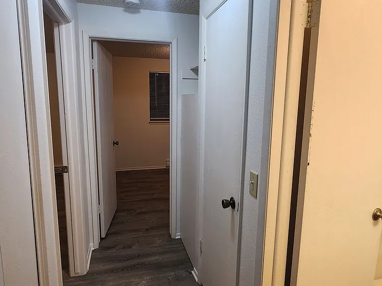 504 N Walker St #3 — Photo 7