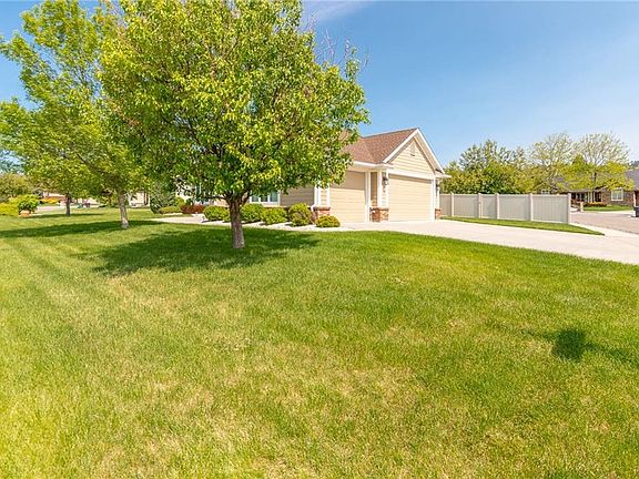 2nd image of 4349 Huckleberry Ln S